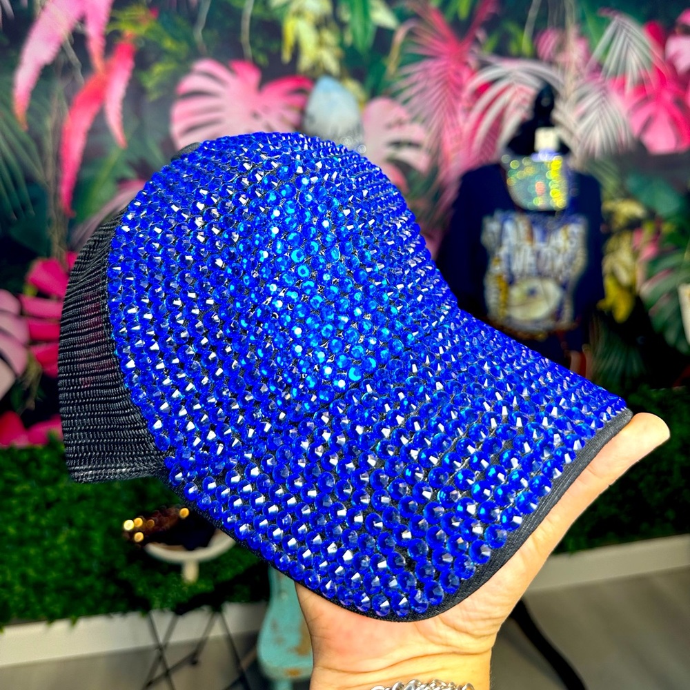 Com alt blue cap